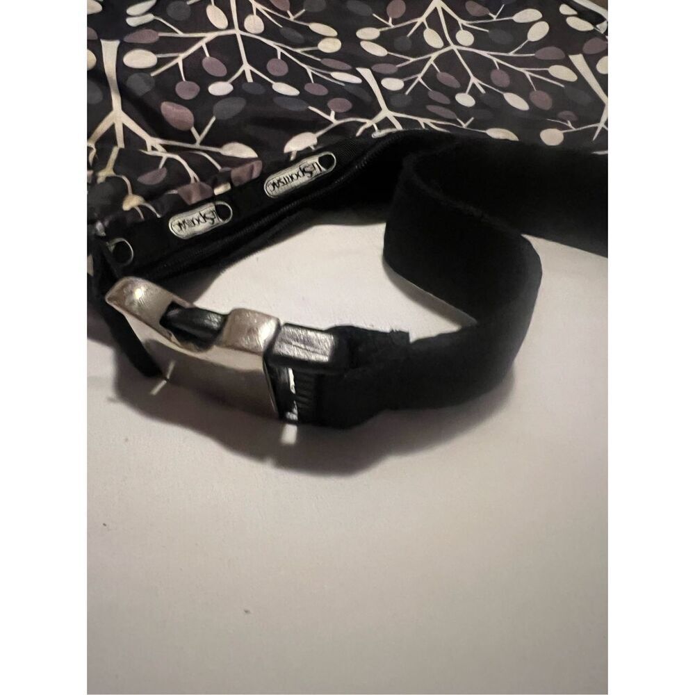 LeSportsac black and white shoulder bag - Picture 5 of 5